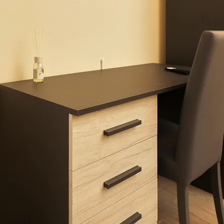 Apartment Like *