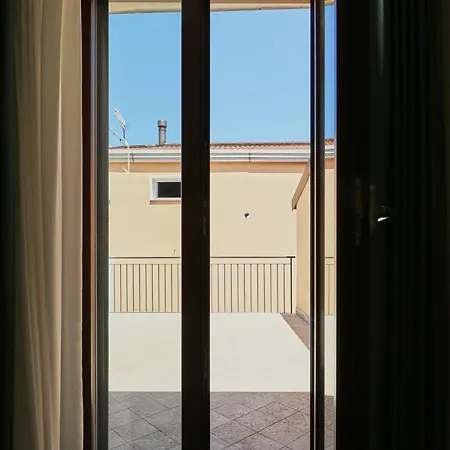Like Apartment